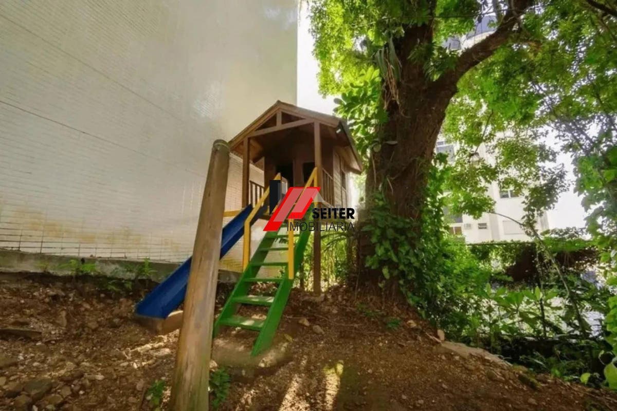 Apartamento á venda Itacorubi Florianópolis.