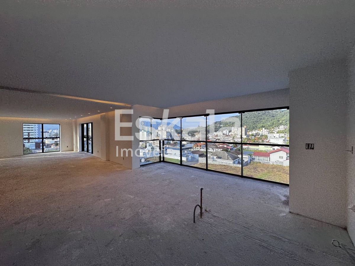 Apartamento Alto Padrão com 04 Suítes - Bairro Vila Nova, Jaraguá do Sul