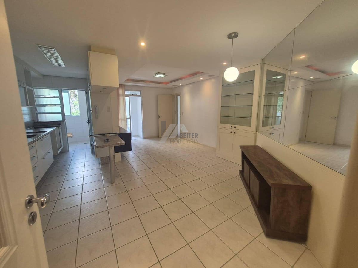 Apartamento de 2 Dormitorios aluguel Itacorubi Mobiliado