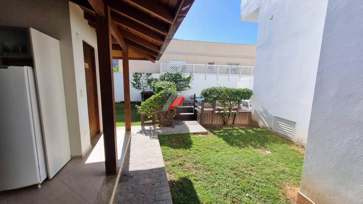 Casa de 3 suites a venda Lagoa da Conceiçao Florianopolis com 352 metros de area util