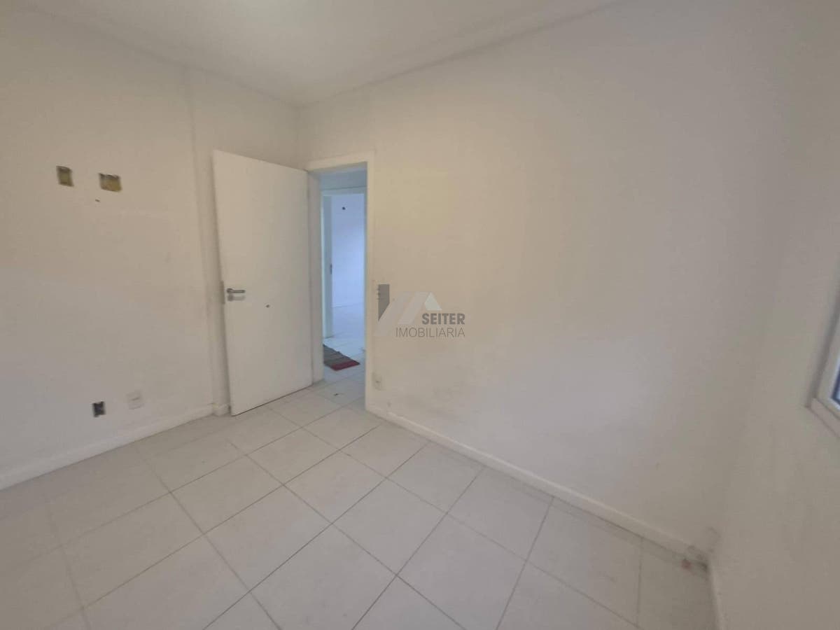 Apartamento com 3 quartos para Locação, Itacorubi - Florianópolis