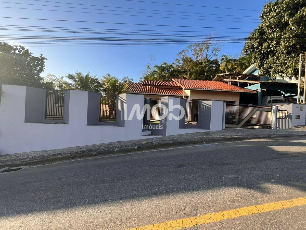 Casa, 2 quartos, 124 m² - Foto 1