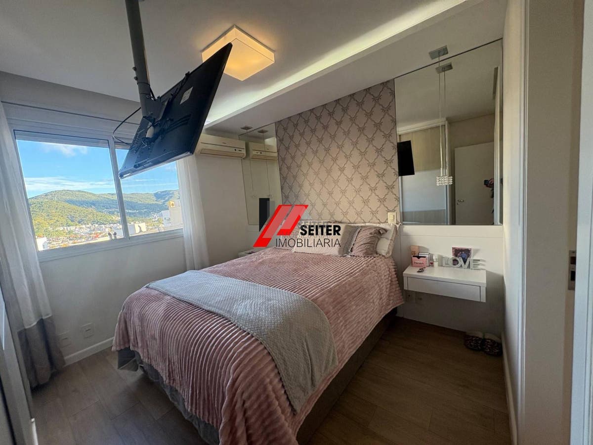 Apartamento á venda Itacorubi Florianópolis.