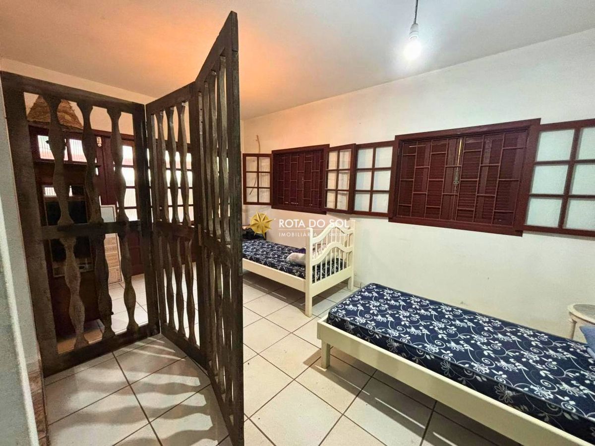 Casa 4 Dormitórios Praia Bombas Bombinhas SC - 14