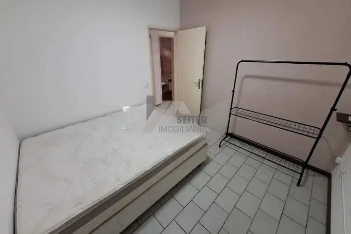 Alugo Casa na Trindade 3 dormitorios