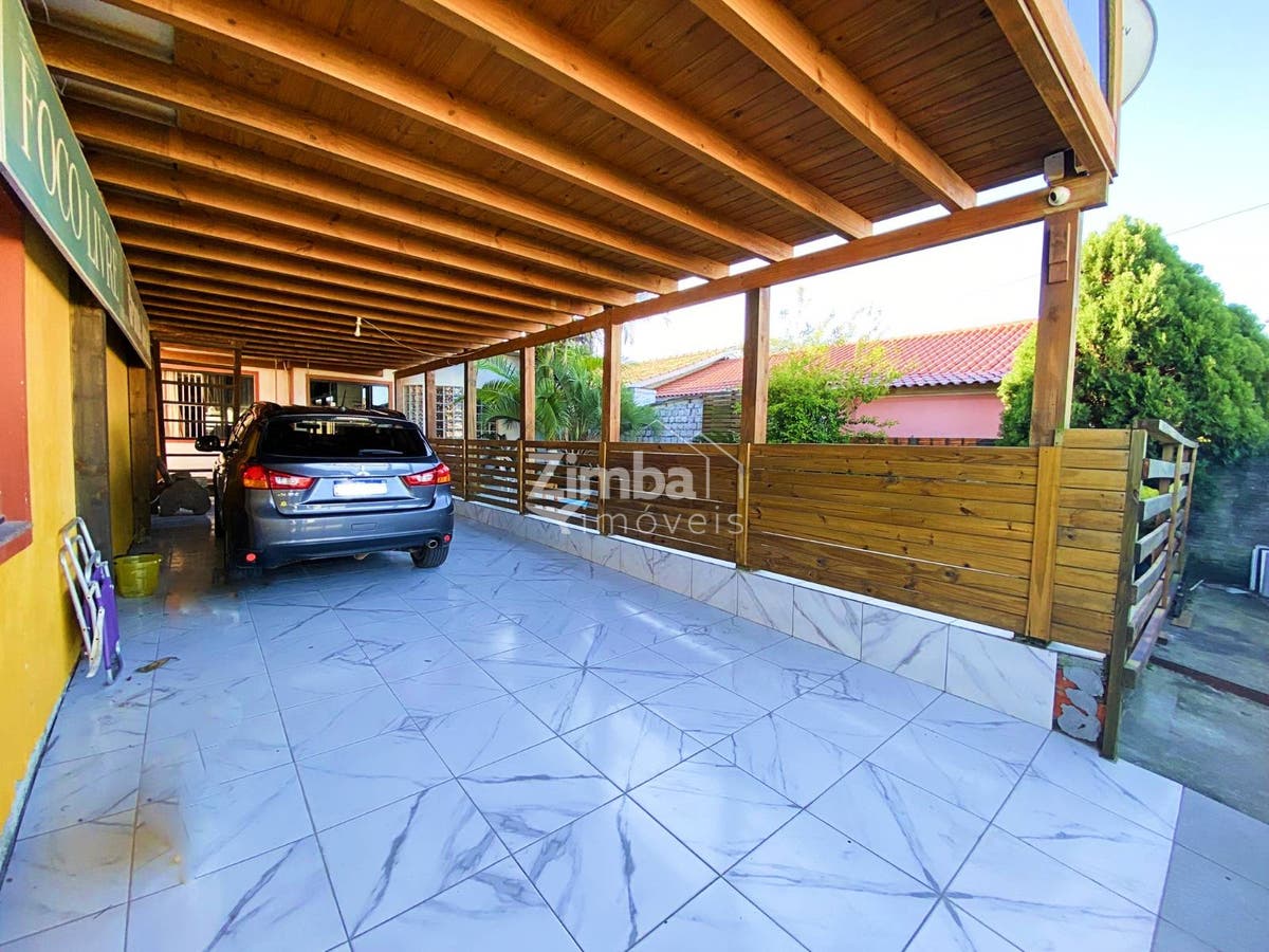 Casa de 7 quartos, 300m² no bairro Vila Nova Alvorada (Divineia), em Imbituba | Eu Corretor