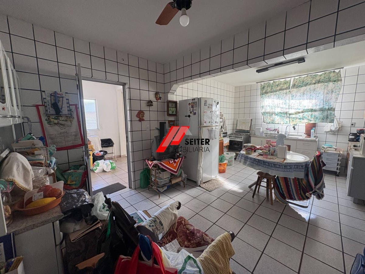 Casa de 3 andares a venda Centro de Florianopolis
