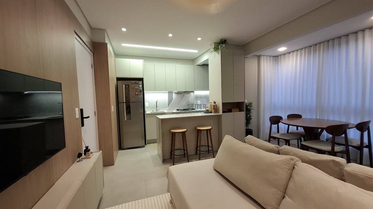 Apartamento 2 dormitórios para Venda no Carvoeira Florianópolis