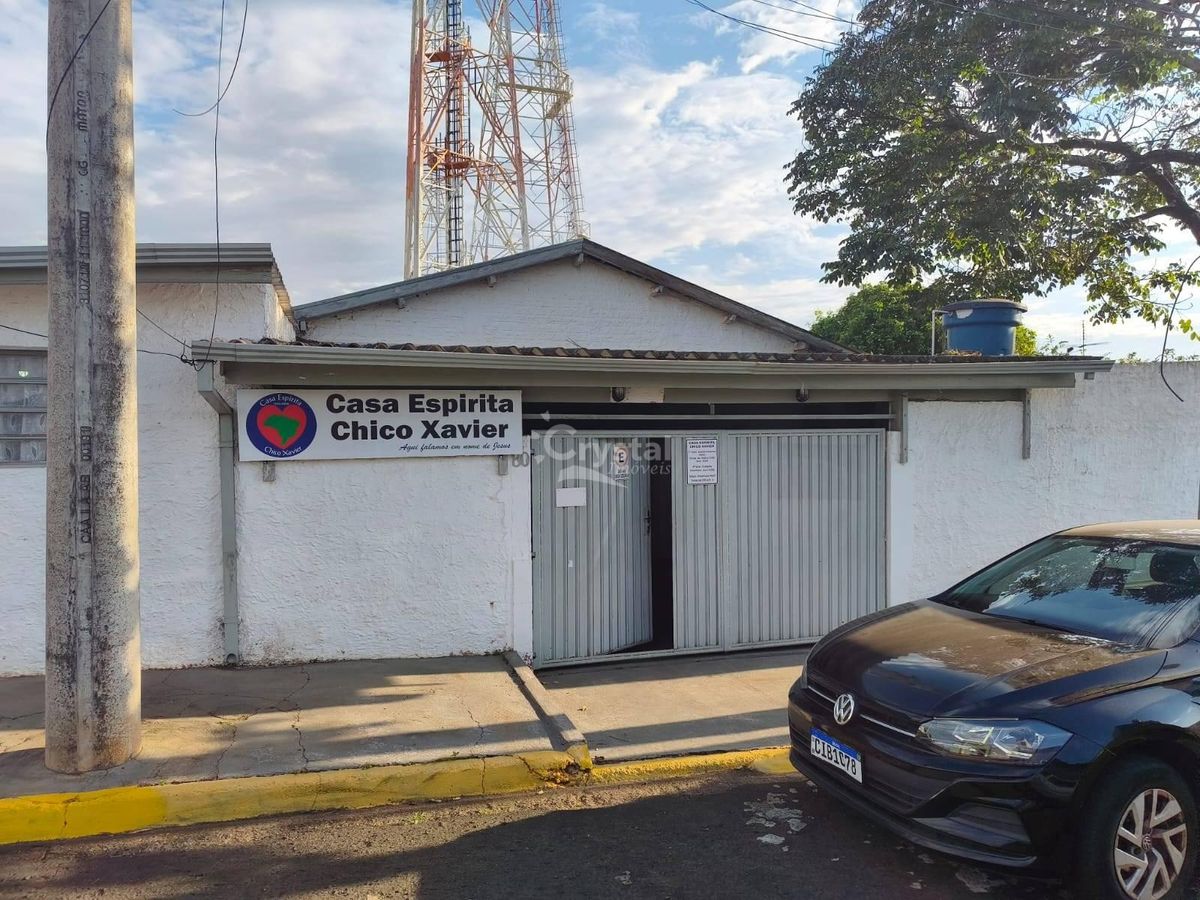 Ponto Comercial para Alugar com 1 Salão, 1 Sala e 2 Banheiros em Vila Três Marias - Avaré. Foto 5