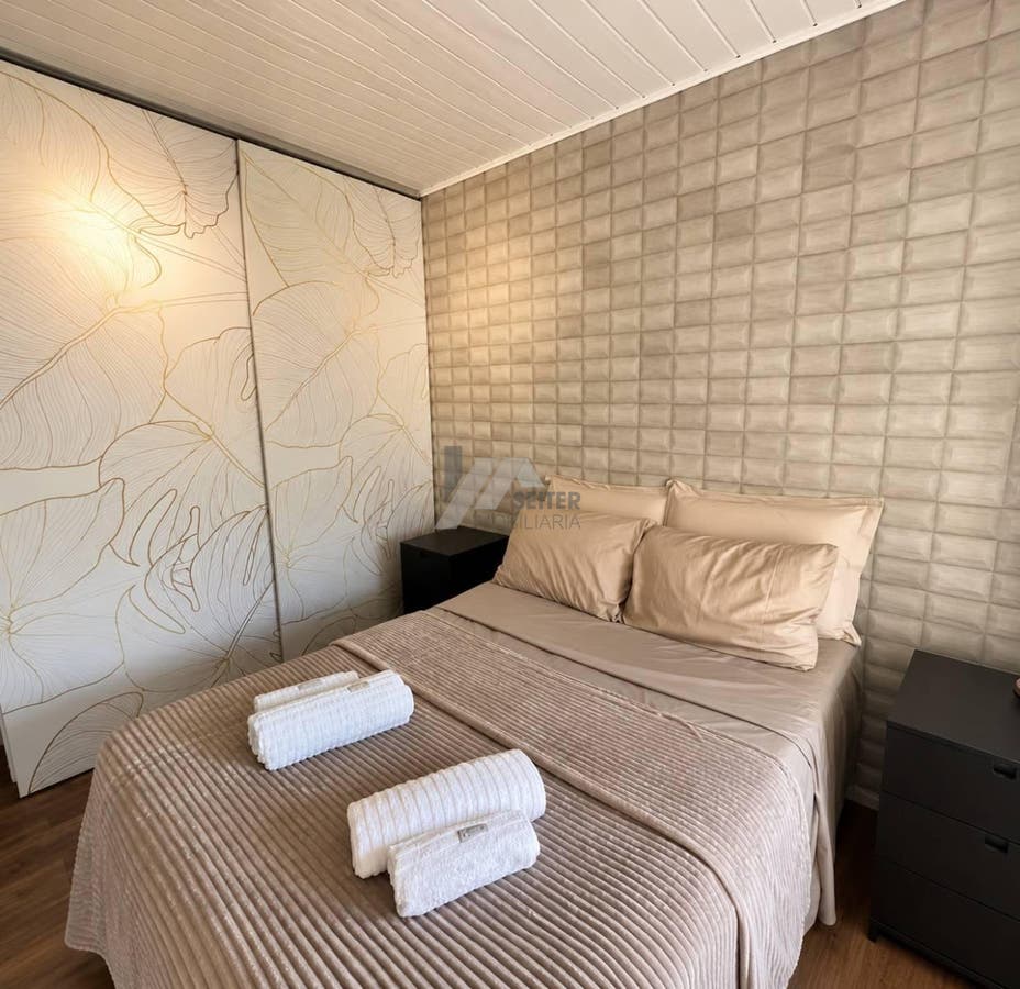 Apartamento de 1 dormitório em condomínio no Canto da Lagoa