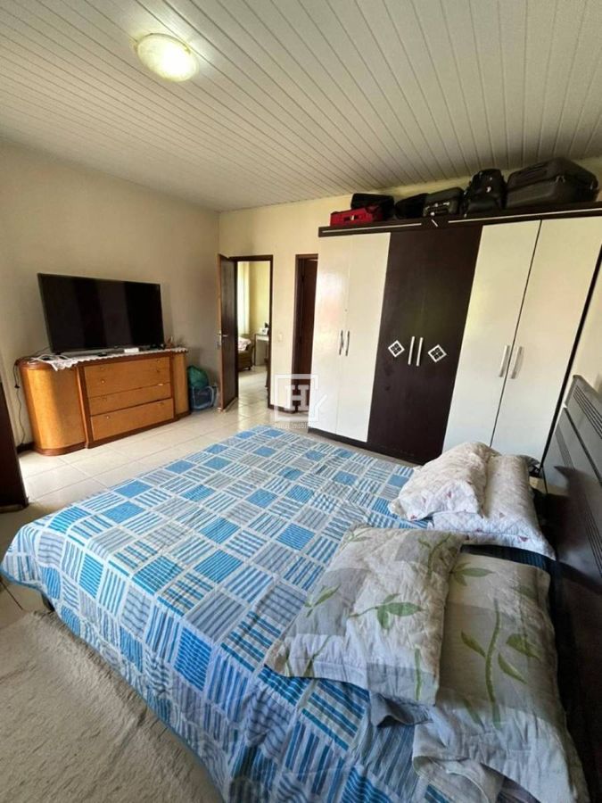 Casa com 5 quartos à Venda, Atalaia - Aracaju