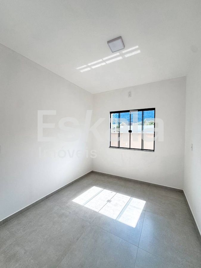 Casa Geminada com 03 Dormitórios - Bairro Rio da Luz, Jaraguá do Sul