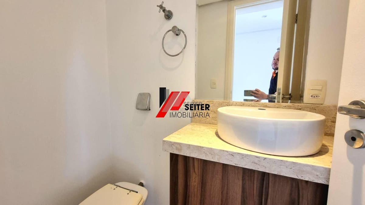 Apartamento de 4 dormitorios a venda Beira Mar Florianopolis