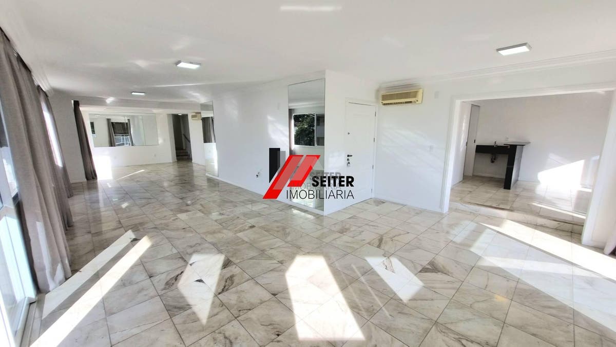 Apartamento a venda na Beira Mar Norte de Florianópolis