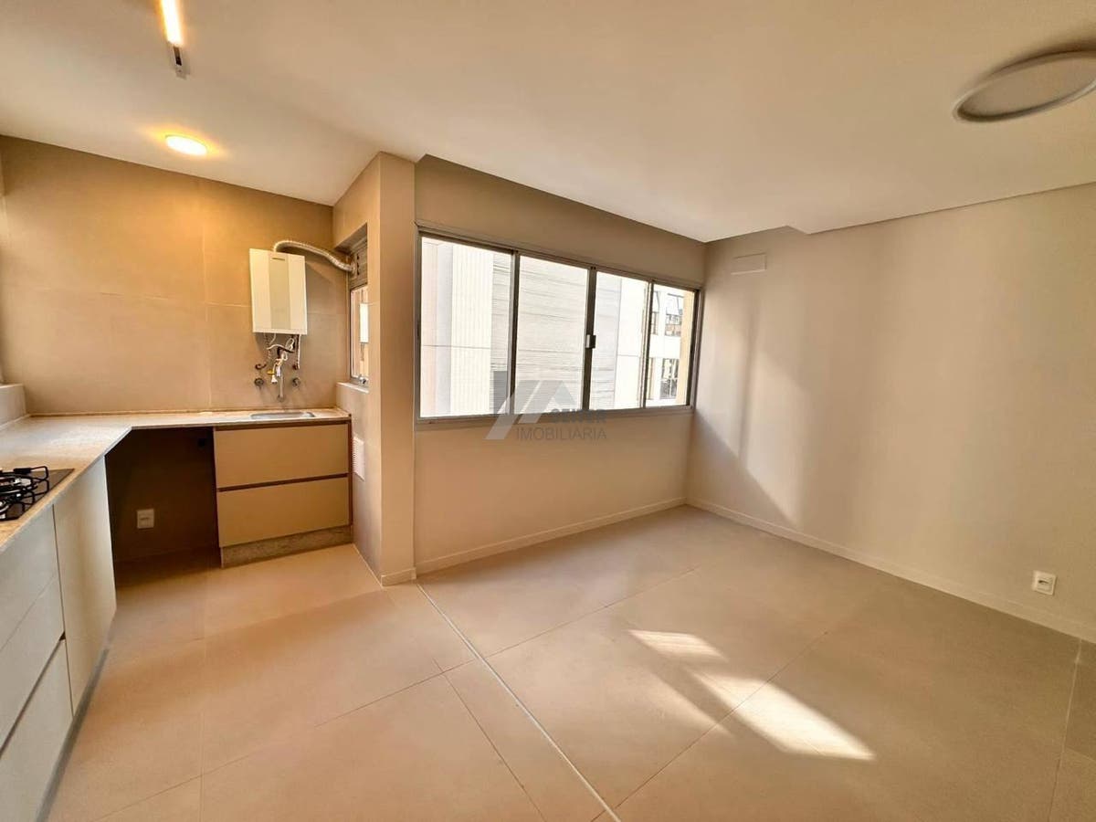 Apartamento a venda com 2 quartos Centro Florianópolis