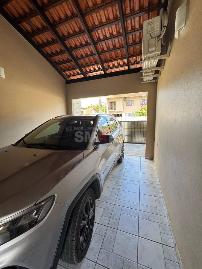 Terreno com 924,27m² com 2 Casas e Piscina no Bairro Vila Lenzi (Avalia Permuta)