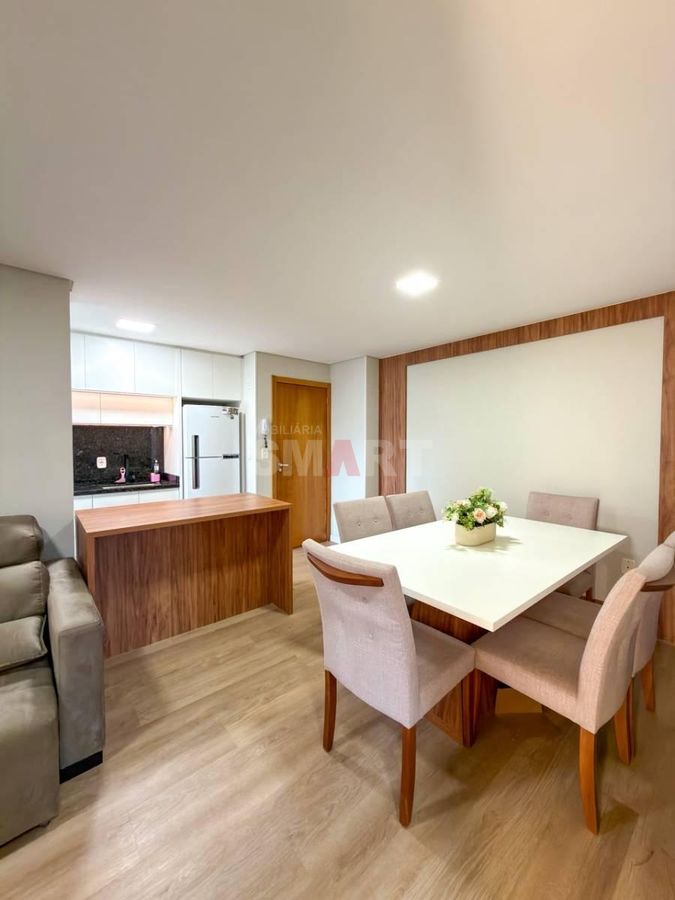 Apartamento mobiliado com 2 quartos na Vila Nova com elevador