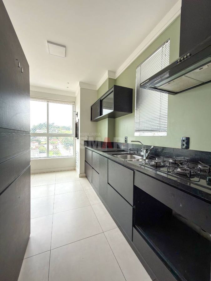 Apartamento no Centro com 1 Suíte + 2 Quartos Prédio Completo