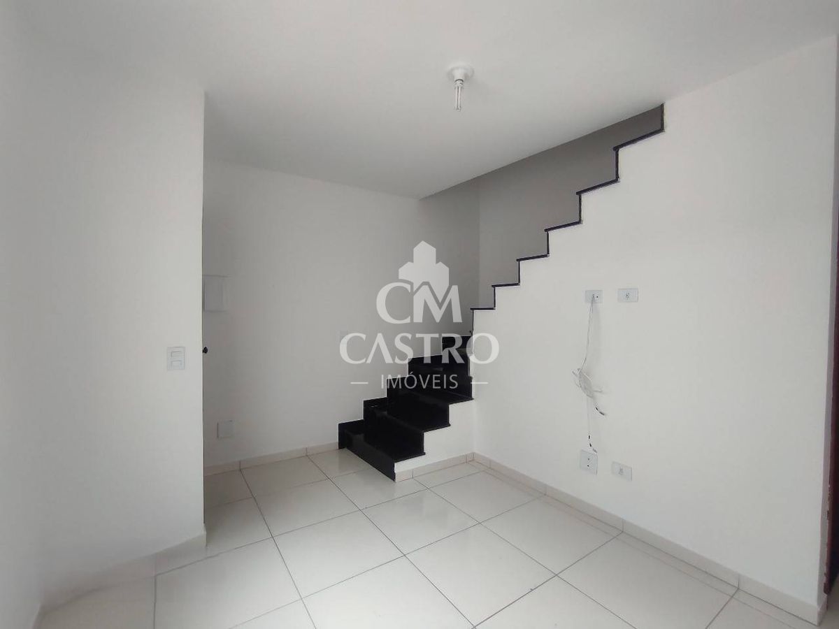 Casa de Condomínio com 2 quartos, Itaquera - São Paulo