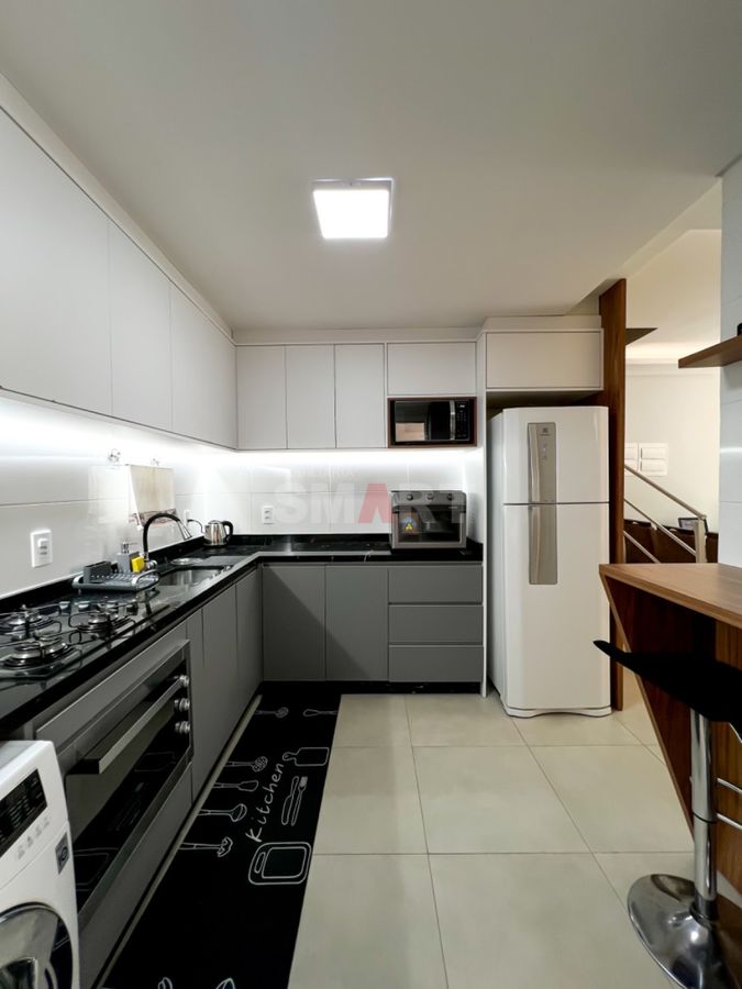 Geminado Duplex Suíte + 1 no Jaraguá 99