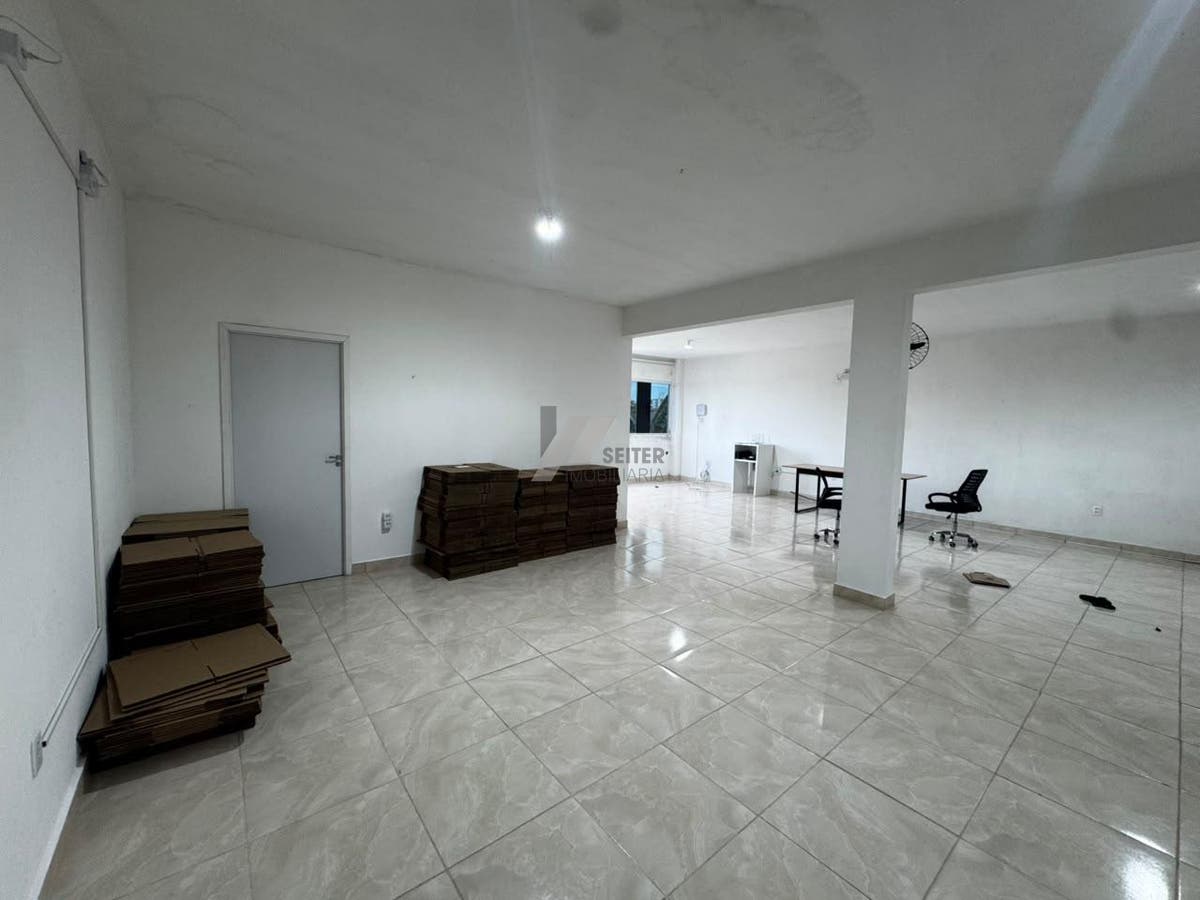 Sala comercial no Jardim Atlantico de 220m²