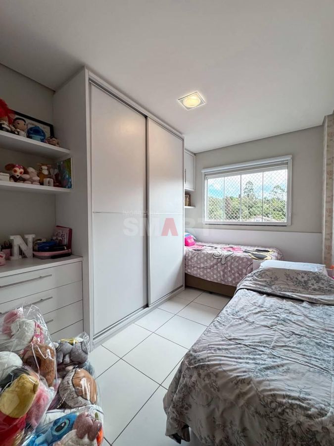 Apartamento no Bairro Nova Brasília Com 01 Suíte + 01 Quarto