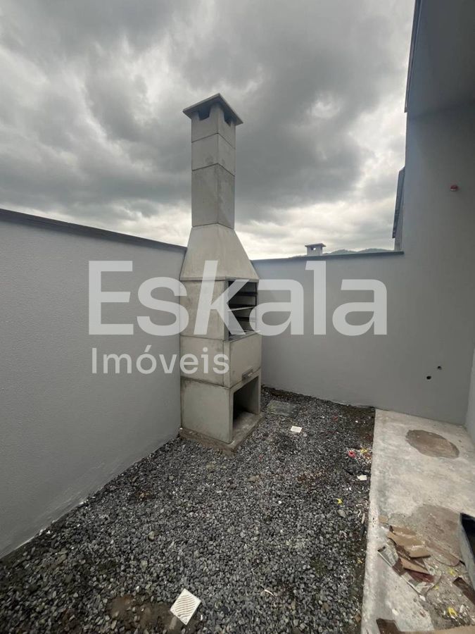 Casa geminada à venda com 01 suíte + 01 quarto Bairro Jaraguá 99