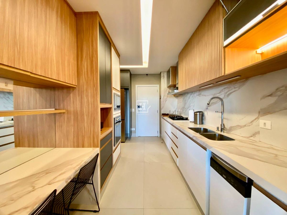 Apartamento com 3 quartos à Venda, Real Parque - São Paulo