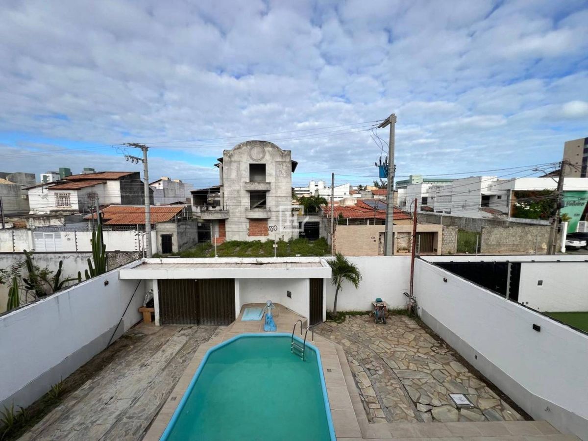Casa, 5 quartos, 300 m² - Foto 22