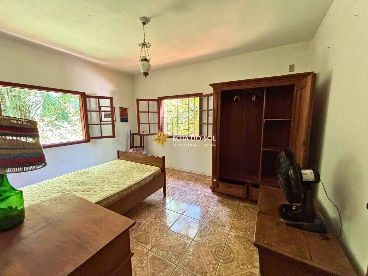 Casa 4 Dormitórios Praia Bombas Bombinhas SC - 18
