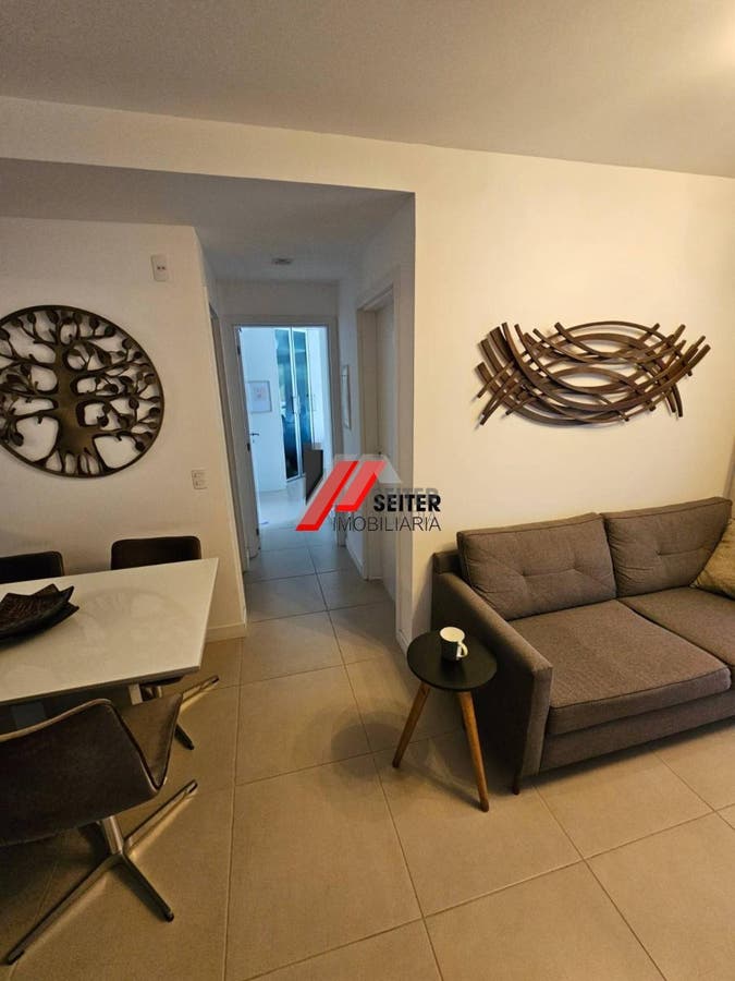 Apartamento venda 2 dormitorios suite Itacorubi Florianopolis