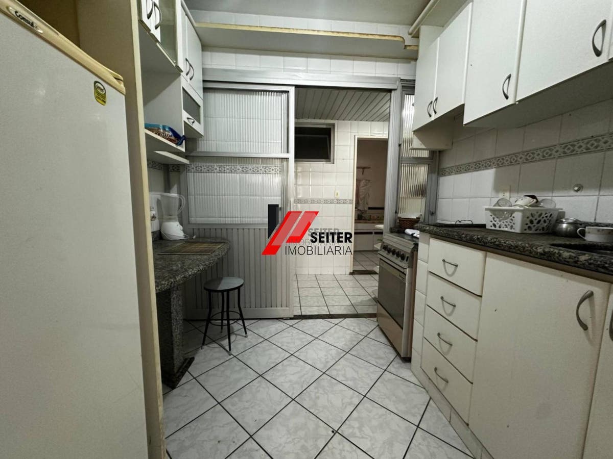 Apartamento a venda no Centro de Florianópolis SC