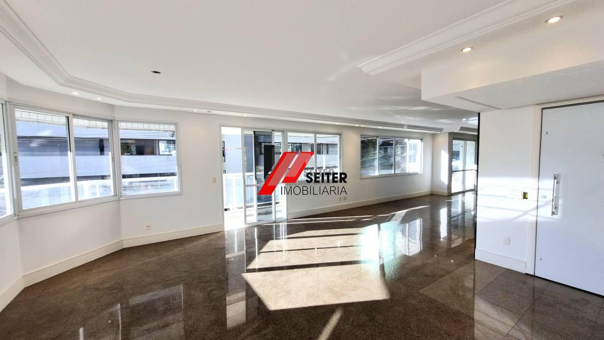 Apartamento de 4 dormitorios a venda Beira Mar Florianopolis