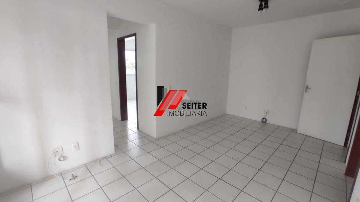 Apartamento 2 suites para aluguel no centro proximo Hercilio Luz