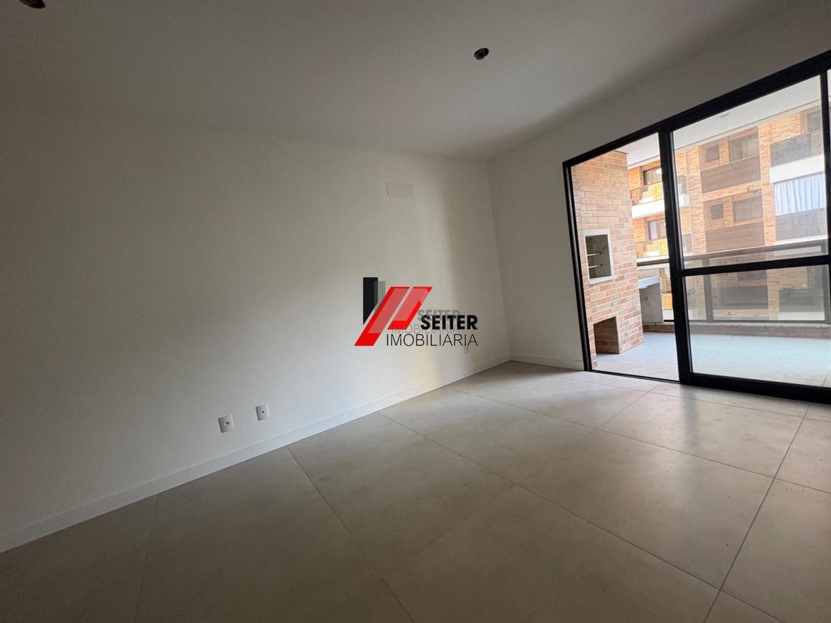 Apartamento à venda no Itacorubi Florianópolis