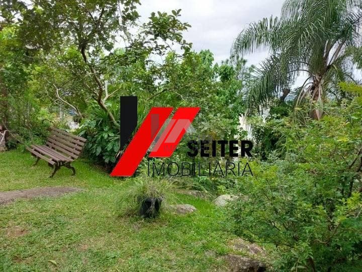 Casa de 4 dormitorios a venda Sambaqui Florianopolis