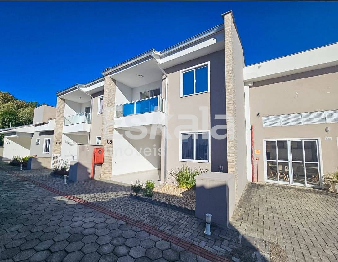 Sobrado Semimobiliado Em Condominío fechado Com 01 Suíte + 01 Quarto Jaraguá 99 - Jaraguá Do Sul