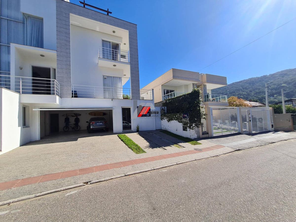 Casa de 3 suites a venda Lagoa da Conceiçao Florianopolis com 352 metros de area util