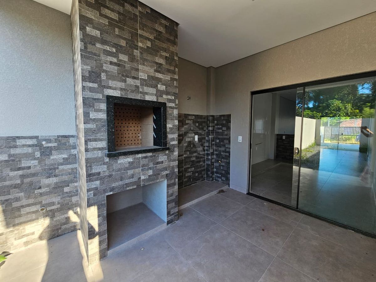 Casa, 3 quartos sendo 1 suite, bal. Brandalize