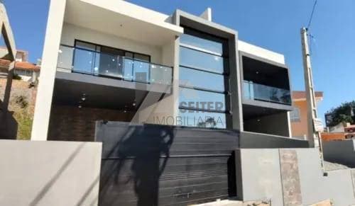 Triplex com 4 quartos a venda no Centro Florianópolis