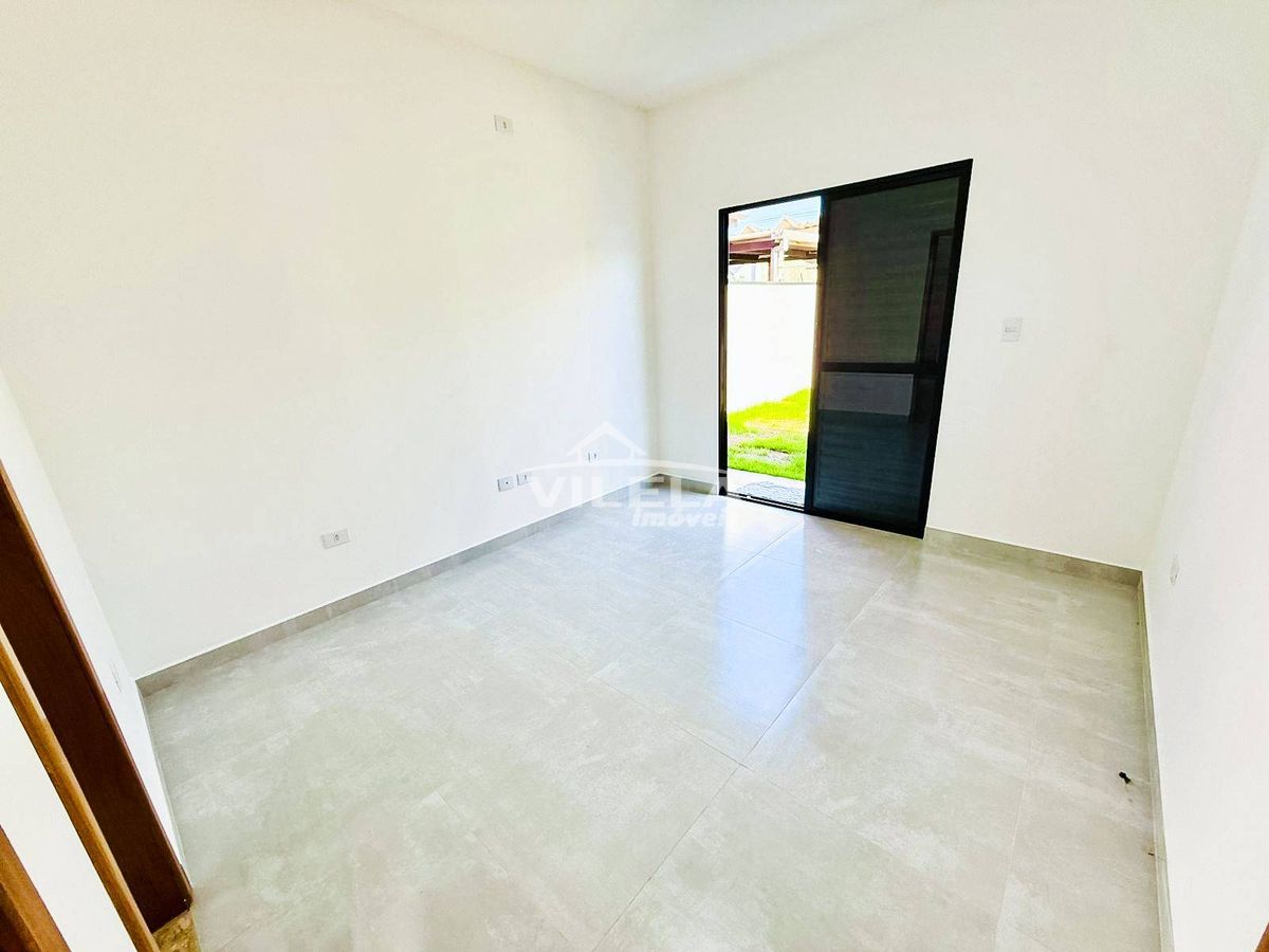 Casa -moderna-pé direito alto golfinho-caraguatatuba-sp