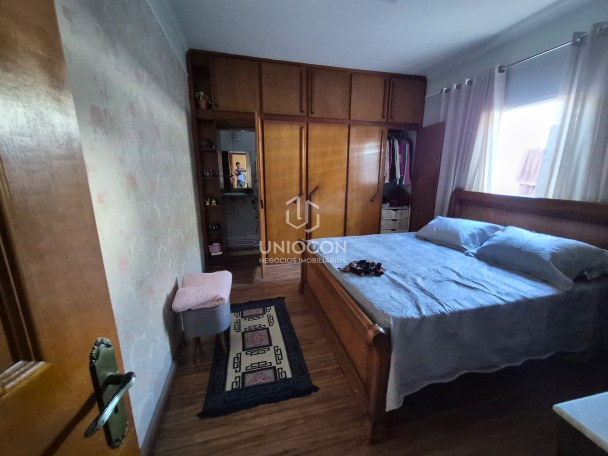 Casa, 3 quartos, 280 m² - Foto 6