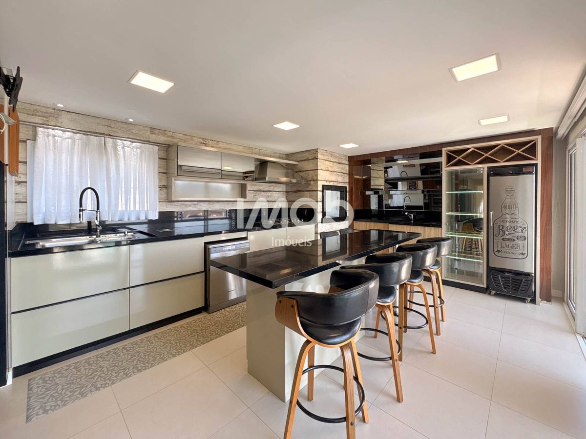 Casa, 3 quartos, 250 m² - Foto 7