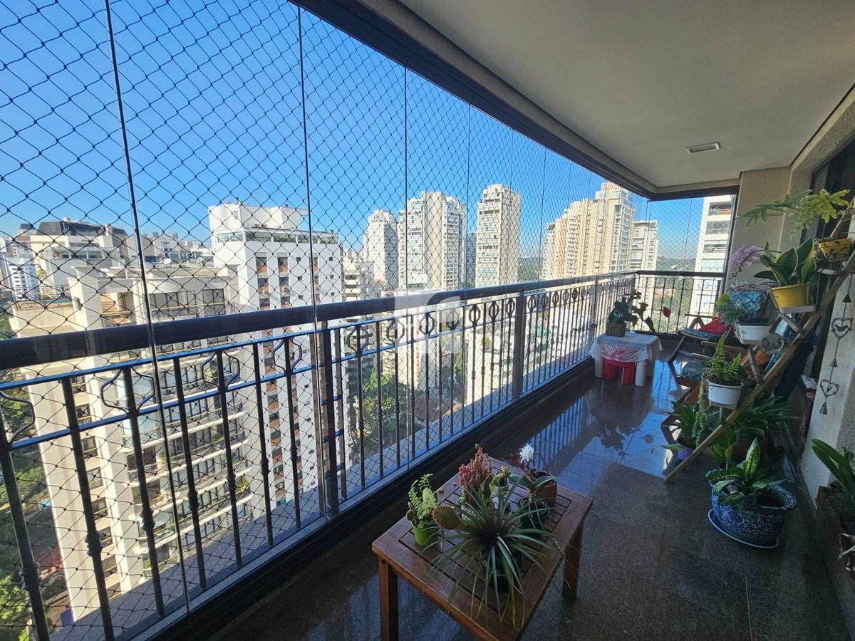 Apartamento com 4 quartos, Campo Belo - São Paulo