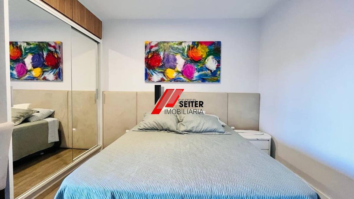 Casa com 4 quartos a venda, 285,77 de área construída Trindade