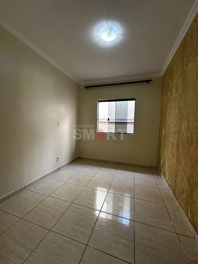 Casa Semimobiliada Suíte + 02 Dormitórios em Três Rios