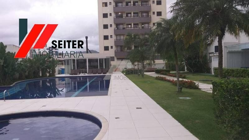 Apartamento mobiliado de 4 dormitorios sendo 2 suites com 3 vagas de garagem a venda Itacorubi