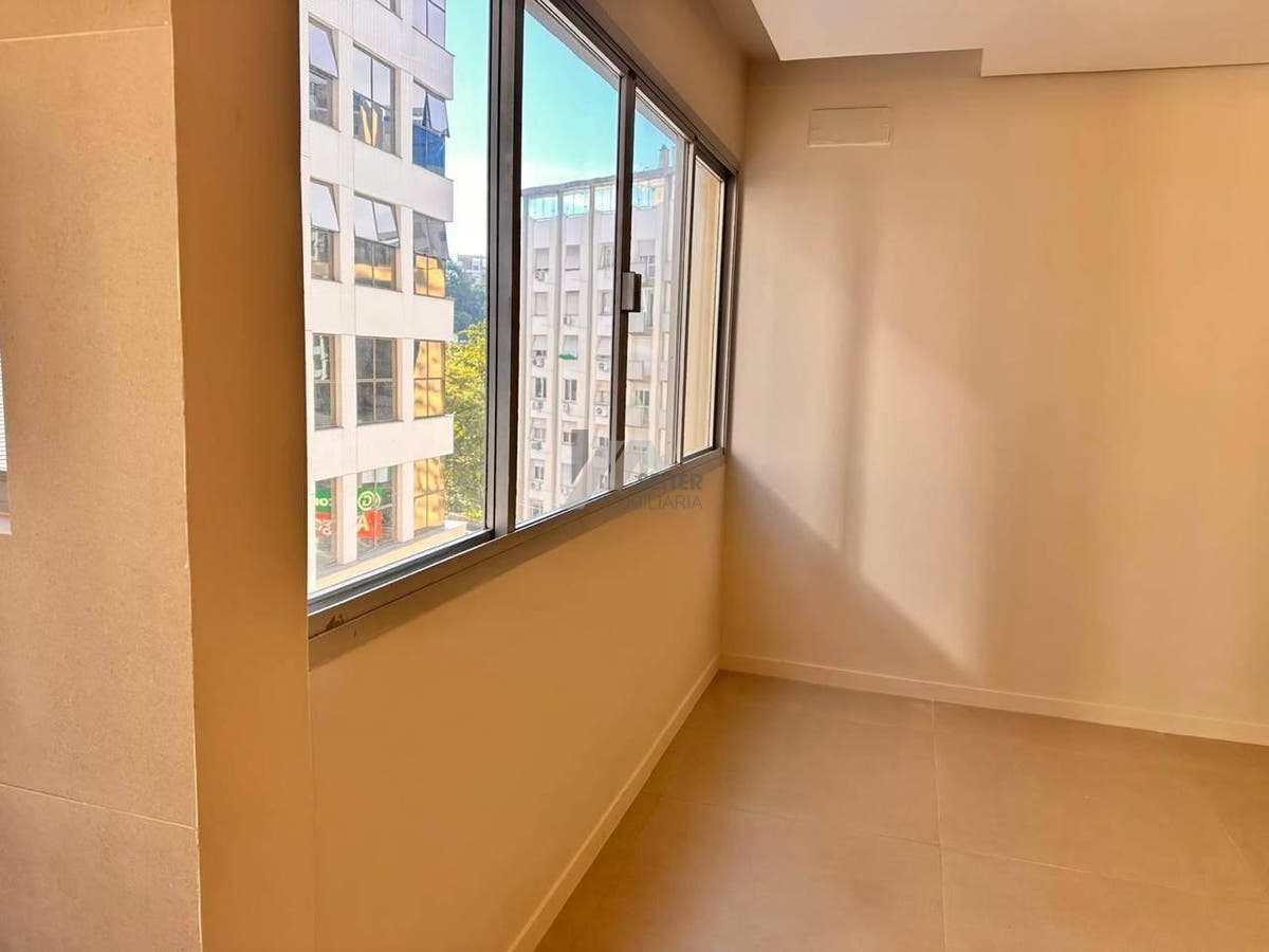 Apartamento a venda com 2 quartos Centro Florianópolis