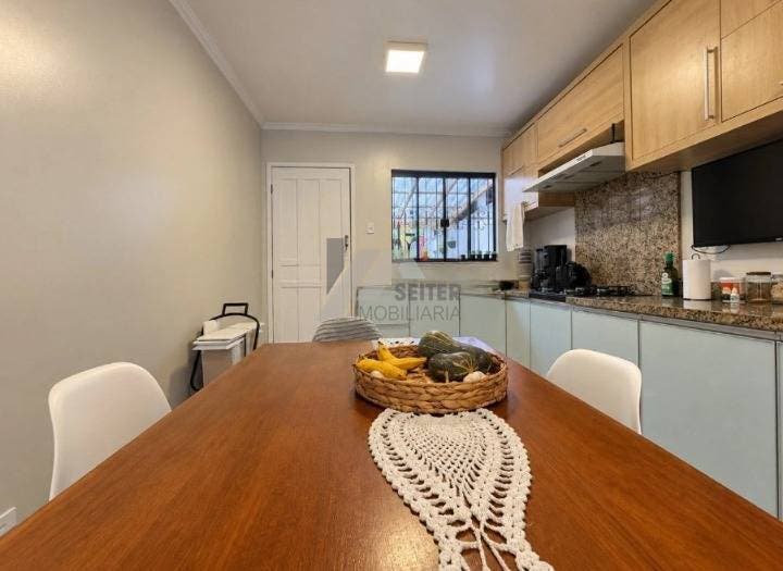 Casa 3 dormitórios a Venda em Florianópolis Itacorubi