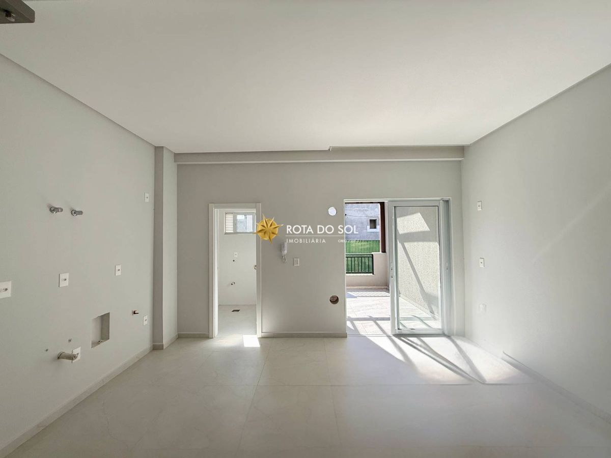 Vila das Galés Triplex 3 Suítes Beira Mar Praia Quatro Ilhas Bombinhas SC - 9